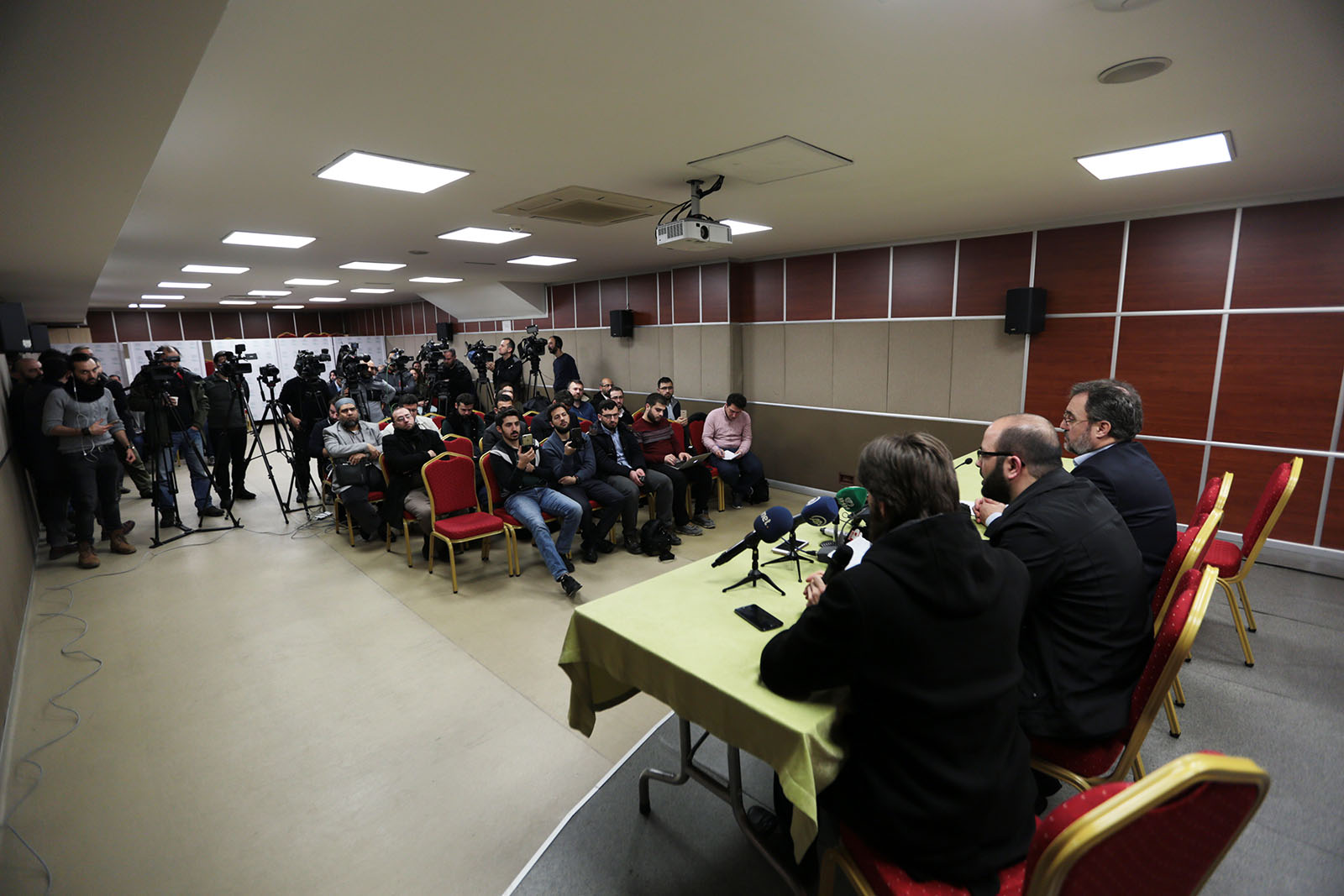 Doğu Guta’da katliama dur de!